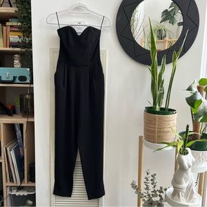 *NWOT* STRAPLESS SWEETHEART JUMPSUIT